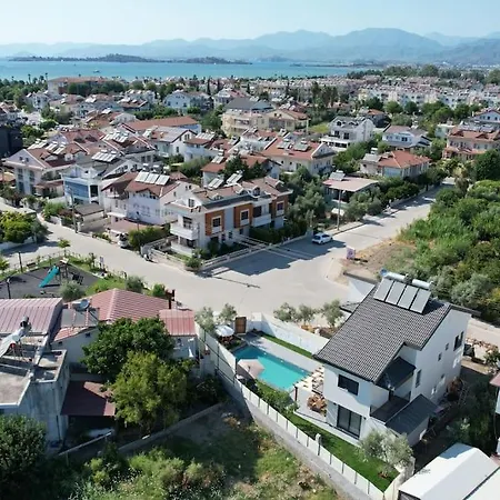 Villa Da Luz Kordonda *